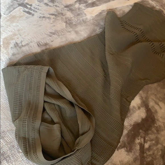 Bebe Bandage Bodycon Olive Dress Size S - Picture 7 of 8